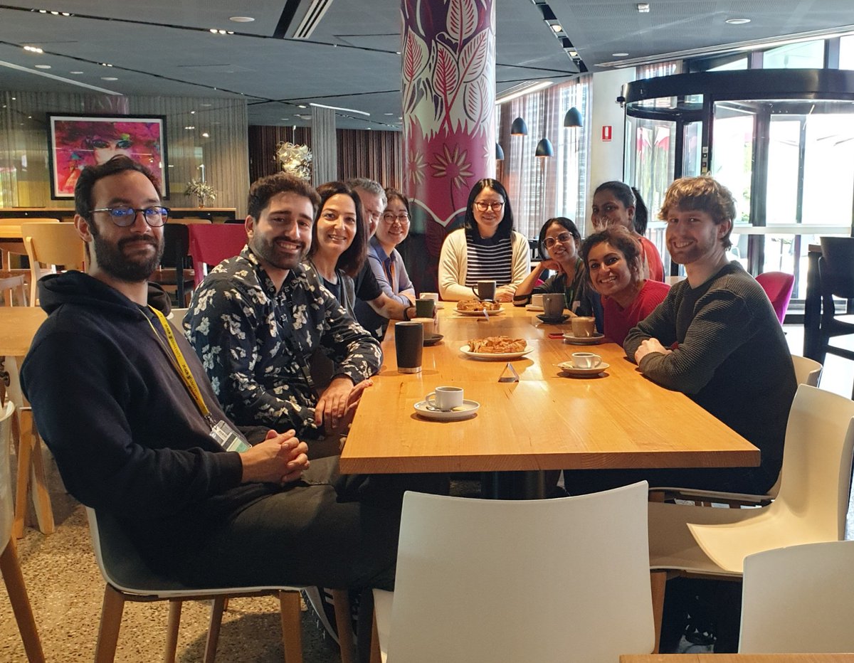 Xmas coffee with the team (plus one) before the break. Hopefully I will feel the holiday mood soon. See you on the new year