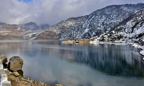 TravelWorld_'s tweet photo. Leh Ladakh Tour Packages

The walls of the majestic Great Himalayas and the Karakoram athwart the Zanskar and Ladakh range hem the bewitching landscape of Leh Ladakh.

https://t.co/B27xFHknUl

#tourtravelworld #leh #ladakh #lehtour #ladakhtour #tourpackage #himalayas #roadtrip https://t.co/NmZDG9eKEF