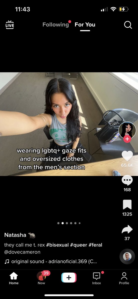 suckmyskinny's tweet photo. lgbtq gaze is fucking sending be https://t.co/dTgus20mml