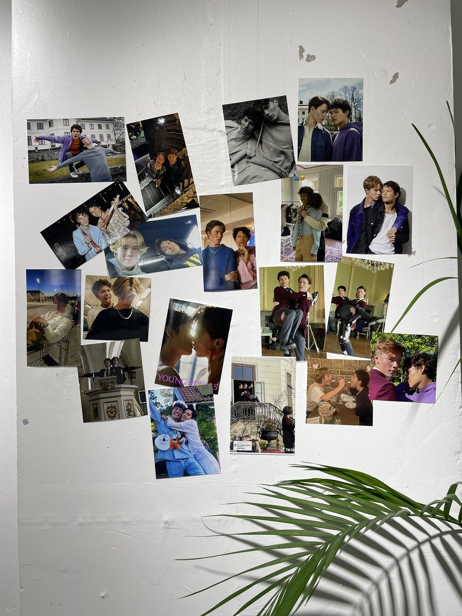 영로열스 시즌3 확정 축하합니다💗💗💗 옆동네에서 놀러왔어요 ㅎㅎㅎ 
#youngroyals #we_are_in_this_together
#waiting_for_season3
#영로열스 #빌몬