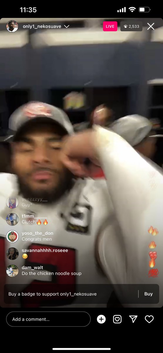 JohnMaiorana3's tweet photo. Love this team man.  🌁 https://t.co/2iU4JHhexX