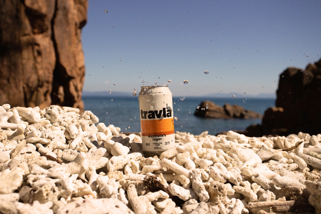 _travla's tweet image. Make sure you pack the essentials for this weekend's adventure, mates. 🤙 #travlabeer