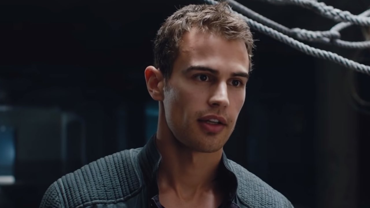 Happy 38th birthday to the talented Theo James. 