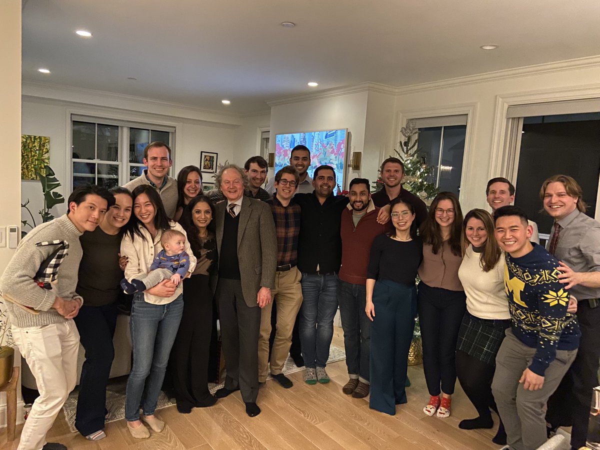 Infinite gratitude for this community of fiercely devoted, smart, kind colleagues and friends. Simply the best in every way! Kicking off the holiday season in style… @BIDMC_HOFellows