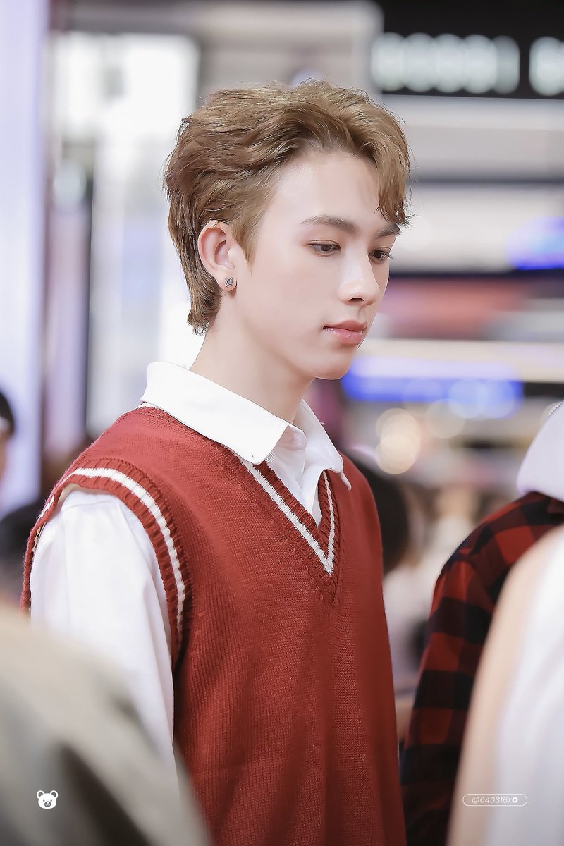 221214 | i told พระแม่ลักษมี about อองรี ออสการ์ เอ็ดเวิร์ด วัตราเศรษฐ์

#PROXIEth​ #PROXIEOnglee