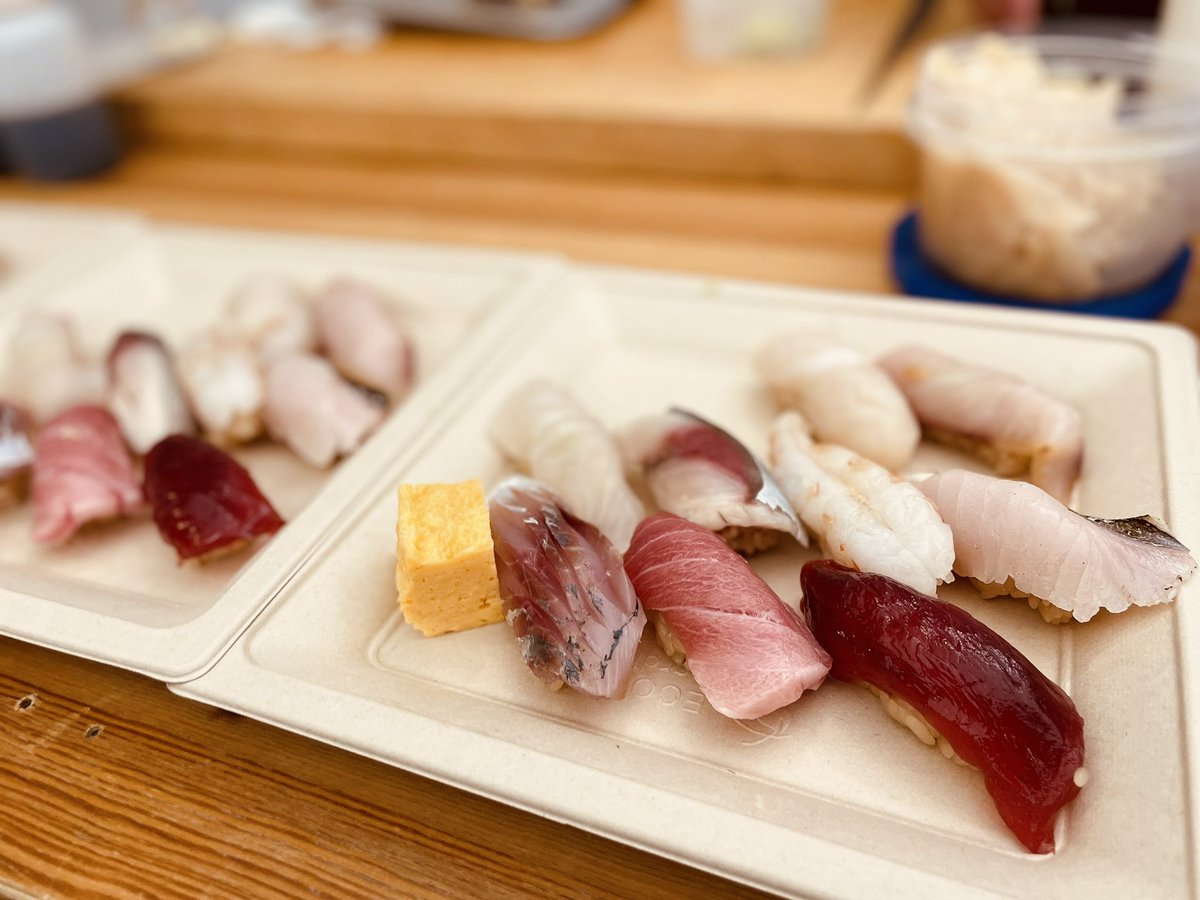 plat_prmo's tweet photo. #プラット忘年会
続々、プラットのメンバーが集まり、おいしいお寿司を楽しんでいます🍣 https://t.co/7BVu0H7D0o