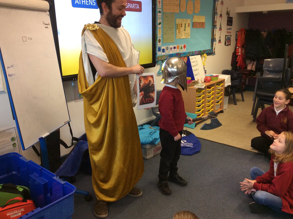 StMary_ofAngels's tweet photo. Year 4 are having an amazing time with @PastProductions learning more about Ancient Greece! https://t.co/FoekyNCNJv