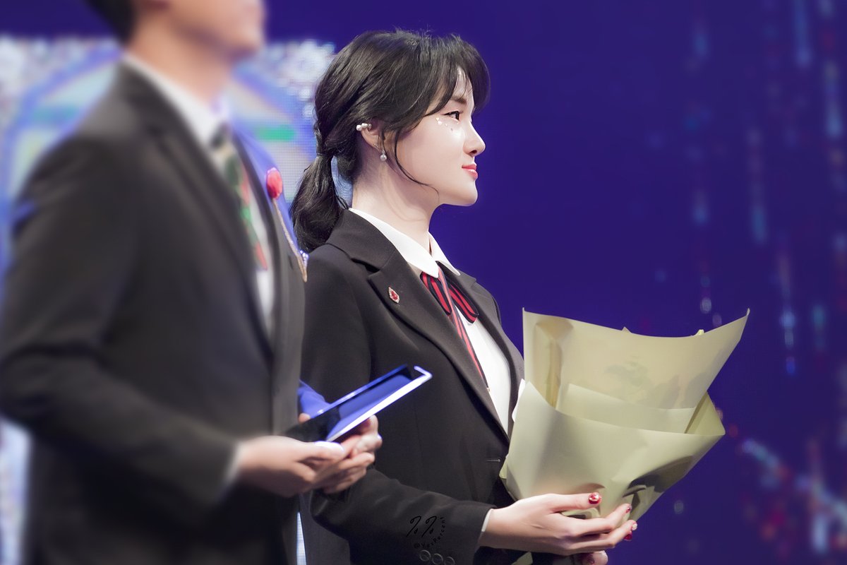 YesPercent's tweet photo. 221214 2022 KBS 라디오 연기대상

HQ
46기 #안수현 성우님

#2022KBS라디오연기대상
#라디오연기대상 #성우안수현 https://t.co/EMnrDnqvZ2