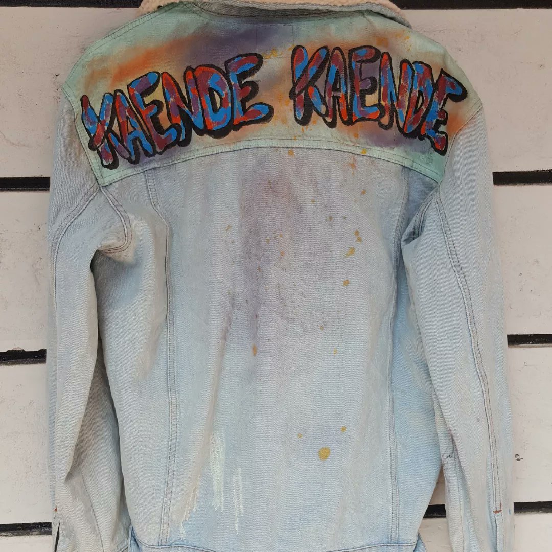 Brand awareness is critical and art plays a crucial role. 
With these handpainted Streetwear denims with high quality and durable fabric paints, you can never go wrong
#fashion #art #graffiti #streetwear #design #branded #Marketing