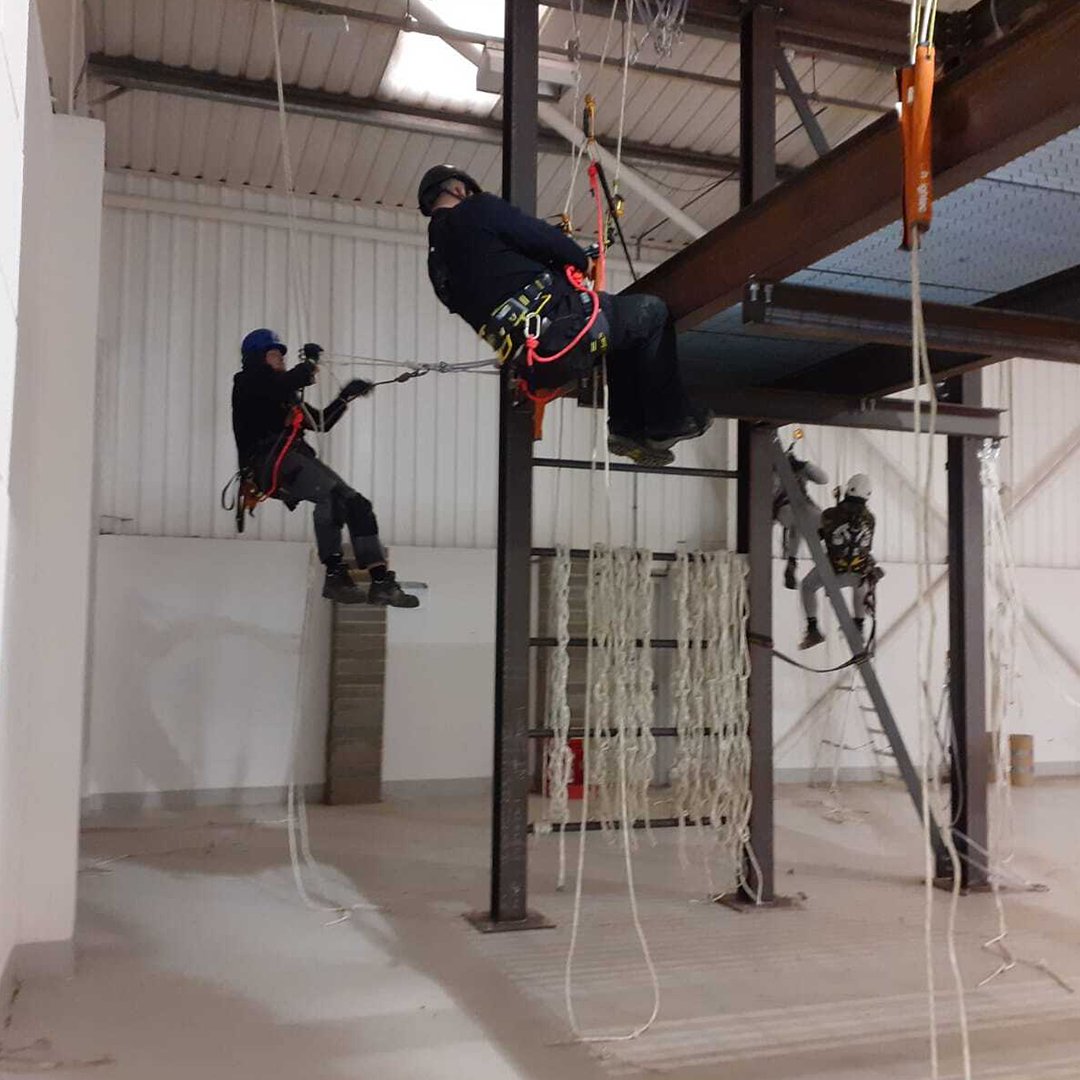 StoneServicesUK tweet media