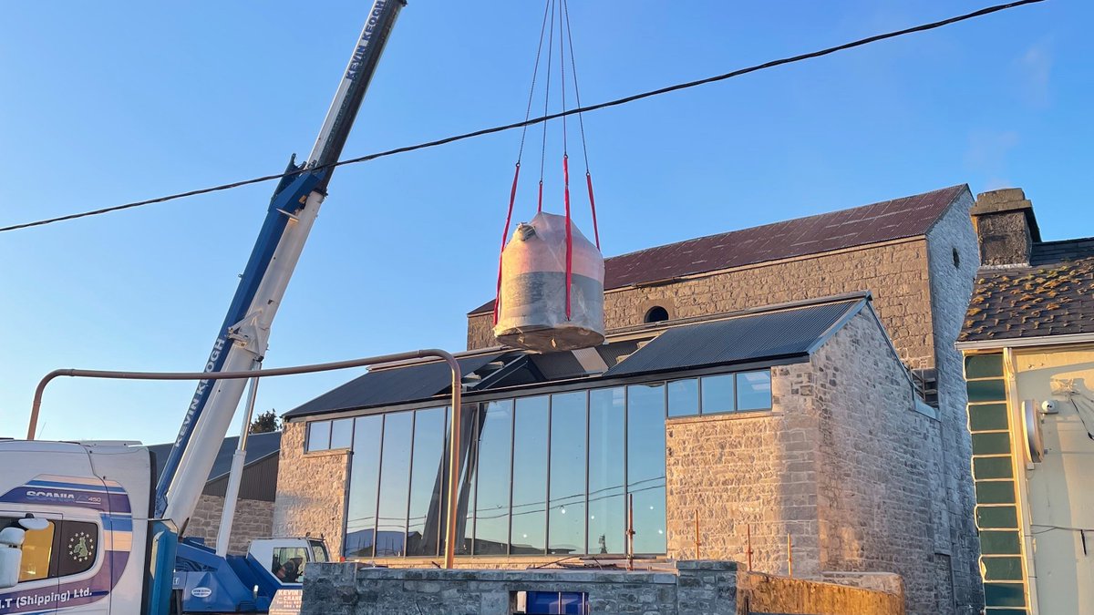 ahascraghspirit's tweet photo. 15 December 2022. 

Install will be completed over the coming days. Commissioning will begin in the coming weeks with distillation planned for early 2023. 
#AhascraghDistillery #IrishWhiskey #CopperPotStills #forsyths https://t.co/xFx67iHy8N
