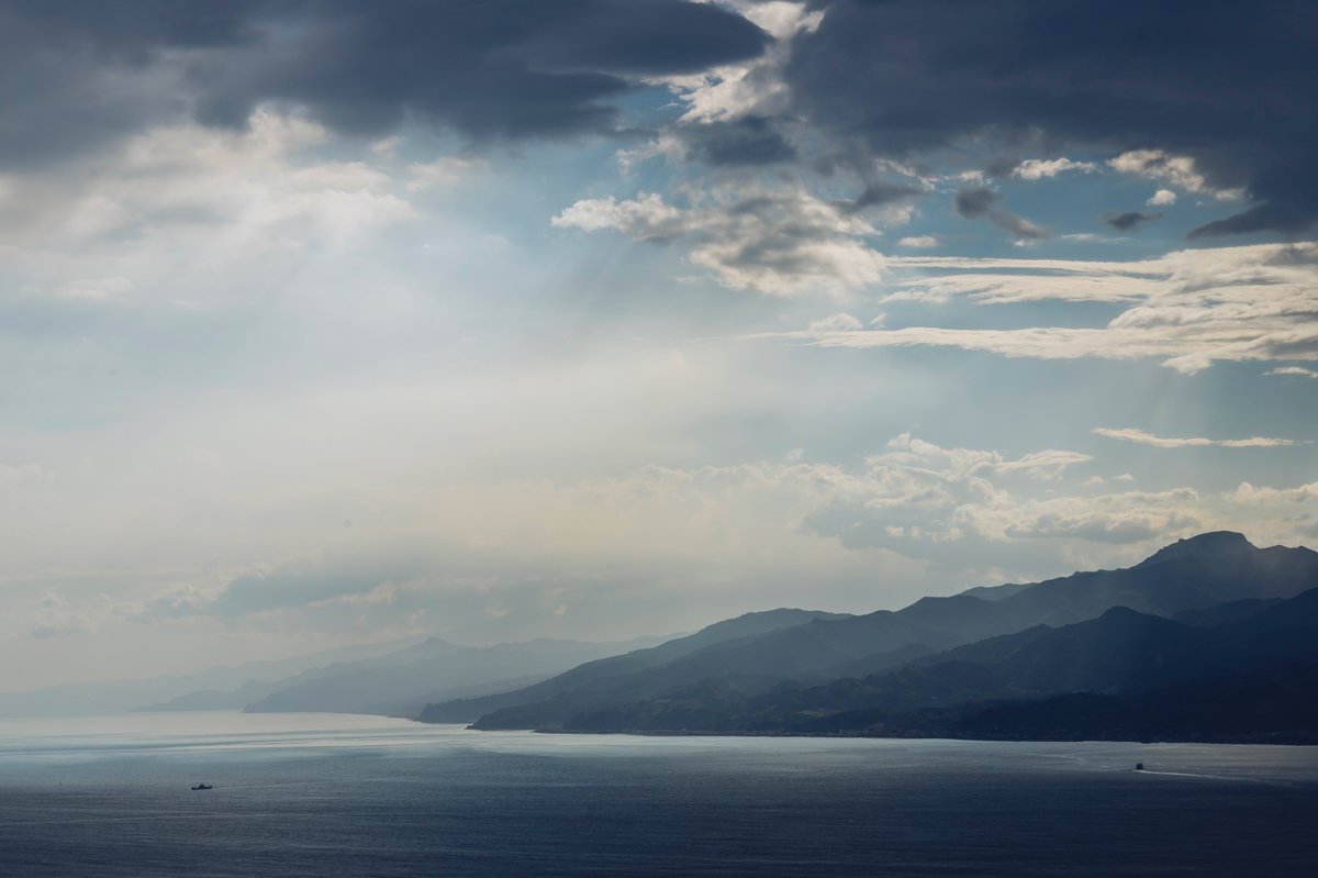 Su HoperAperta “Dell’acqua, in forma di Sentimento alla Biennale dello Stretto”

Leggi qui: hoperaperta.com/ha-mag-3-della…

Ph. S. Anzini

#AF517 #acqua #cambiamentoclimatico #LaBiennaledelloStretto #letrelineedacqua #thethreewaterlines #500x100 #MediterraneiInvisibili