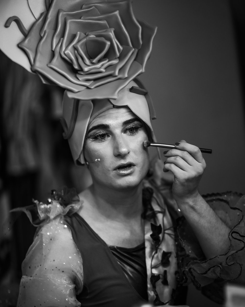 CamboTheatre's tweet photo. Happy #PantoDay @ThomasAndrew93 
Beauty and the Beast runs until 31st December- 
https://t.co/8Awgx9QWIy https://t.co/c2g0Fl4iEW