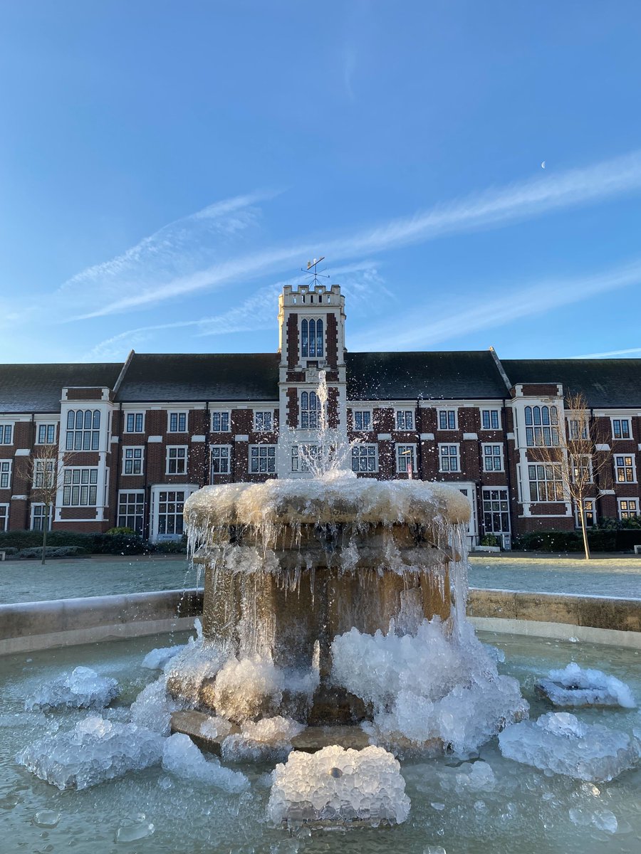 lborouniversity's tweet photo. Are you even on campus today if you don't have a photo of the frozen fountain? 😉❄️

It's a chilly one on campus today for #LboroGrad but what a backdrop this is! 🎓 https://t.co/TrMYt4d3rZ