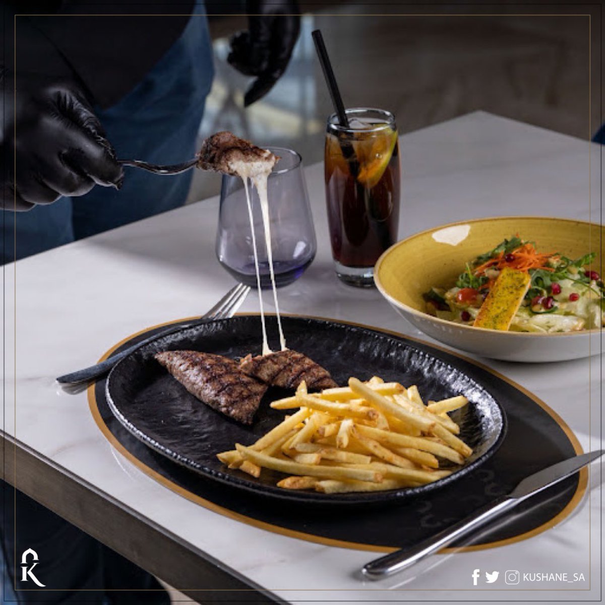 KUSHANE_SA's tweet photo. كفتة بالجبن 🧀 فوق الخيال 

#كوشان #کوشان_ستيك_هاوس 
#موسم_الرياض 
#الرياض #مطاعم_الرياض #مطعم_ستيك #جلسات_خارجيه #مطاعم_ستيك
 #steakhouse #kushane https://t.co/60gVhoneqO