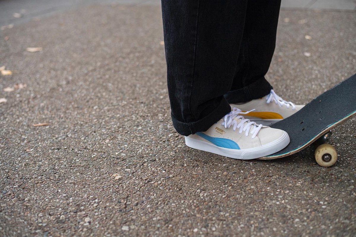 instant_skate's tweet photo. 2022.12.17 発売
PUMA Skateboarding / PUMA Suede Skate Nitro
1968年に登場して以来プーマで最古から続く人気モデルとして不動の地位となった大定番のクラッシックコートモデル『SUEDE』をベースとしたモデル『Suede Skate Nitro OG』から新色がリリース💥
#pumaskateboarding
#instantskateshop https://t.co/ugJHP5fvSd