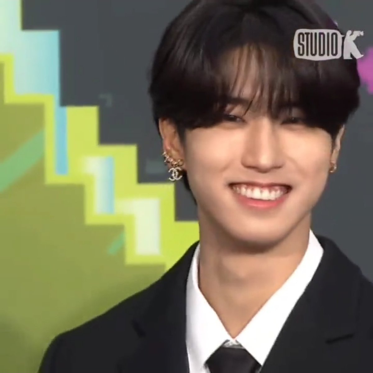hanjiclips's tweet photo. i love it when han jisung https://t.co/NFCKZAw8Rf