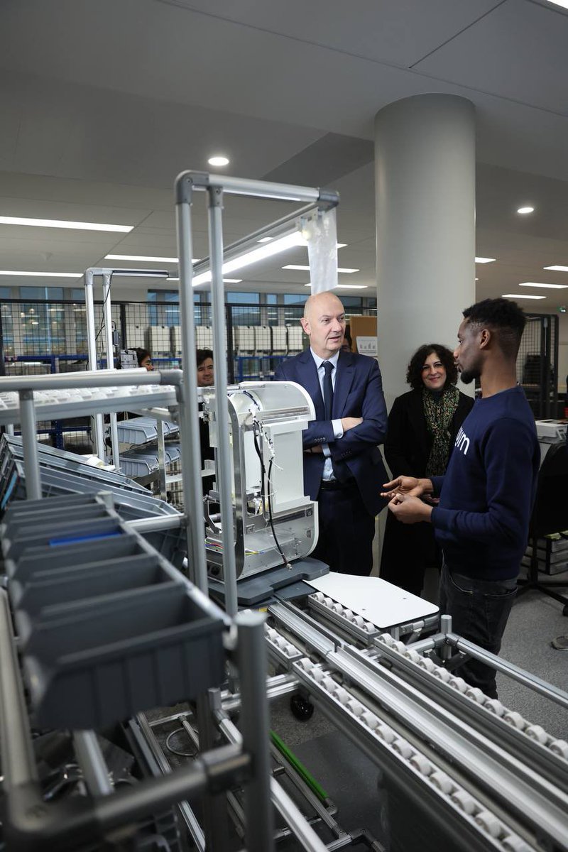 auum (@auumfr) on Twitter photo 📢 Inauguration de la Auum-Factory
C'est avec une grande fierté que nous avons inauguré, hier, notre première ligne d'assemblage en compagnie du Ministre délégué chargé de l'#industrie, Monsieur <a href="/Rolandlescure/">Roland Lescure</a> et Madame la Maire de Châtillon <a href="/azzaznadege/">Nadege Azzaz</a>.
#startup #frenchtech 📢 Inauguration de la Auum-Factory
C'est avec une grande fierté que nous avons inauguré, hier, notre première ligne d'assemblage en compagnie du Ministre délégué chargé de l'#industrie, Monsieur <a href="/Rolandlescure/">Roland Lescure</a> et Madame la Maire de Châtillon <a href="/azzaznadege/">Nadege Azzaz</a>.
#startup #frenchtech