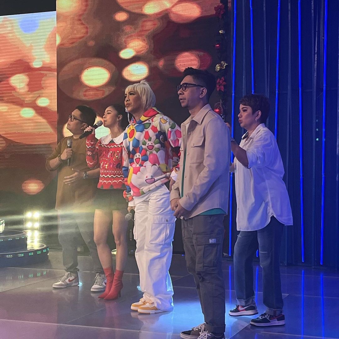tett_'s tweet photo. Posted @withrepost • @kimchiu.ph #showtimewishlist #kimchiu #itsshowtimetnt #itsshowtime https://t.co/yyqmy6U2rl