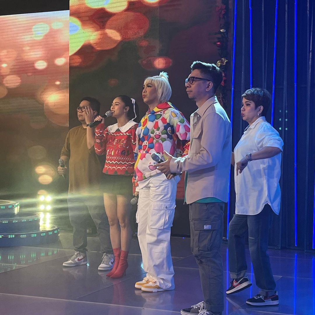 tett_'s tweet photo. Posted @withrepost • @kimchiu.ph #showtimewishlist #kimchiu #itsshowtimetnt #itsshowtime https://t.co/yyqmy6U2rl