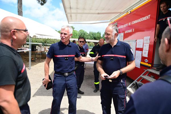 France3Provence's tweet photo. Qui est Grégory Allione, le futur directeur de l’École nationale des sapeurs-pompiers basée à Aix ?
#pompiers 
https://t.co/PflTAOUVqq https://t.co/Obb1cmAjkv