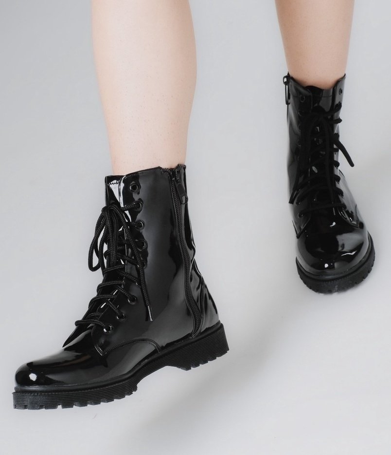 lovelystuff19__'s tweet photo. 🖤👢BLACK GLOSSY BOOTS BIKIN TAMPILANMU KECE👢🖤

⭐5 : https://t.co/h2eRXxGdVm
⭐4.9 : https://t.co/t2EfzwDMU0
⭐4.9 : https://t.co/KXRk2AR8uX
⭐4.9 : https://t.co/PzkwY6THXU

Pernah Ranking 1 Pas SD Karen's Diner Maroko Semarang Ujan Kangen Raya #BRITumbuhTangguh https://t.co/j1XEsIrXt0
