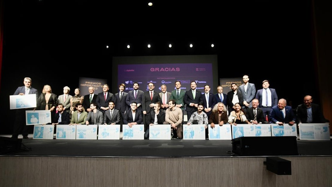 Hefame_es's tweet photo. ✨Importantes en Lorca✨

Asistimos a la gala de los premios #ImportantesLaOpinion🏆, un evento que reconoce el esfuerzo y dedicación de tantas personas de la Región durante el año

¡Felicidades al @diariolaopinion por el éxito de la gala  y enhorabuena a todos los premiados! 👏 https://t.co/zS11XYpBry
