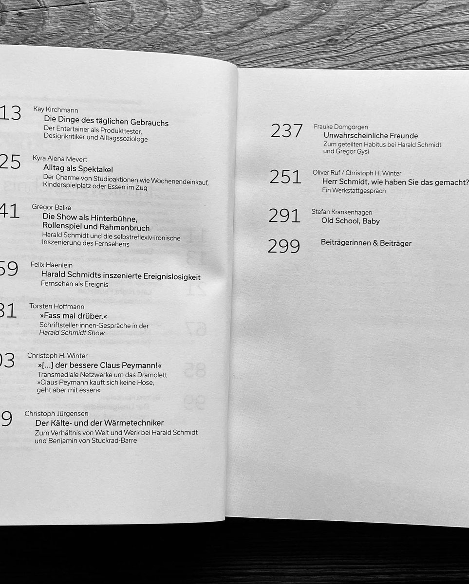 chrwinter's tweet photo. »Harald Schmidt - Zur Ästhetik und Praxis des Populären«
#haraldschmidt #pop #feuilleton

@transcriptweb https://t.co/lvDm44cRH5