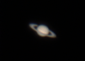 astroasuna's tweet photo. 今宵の惑星。空を眺めた感じはあまり風がなく穏やかに見えましたが、撮影してみるとゆらゆらを通り越してぐにゃぐにゃでした。。
シーズンオフは過去の画像で画像処理の勉強かな～
2022-12-16
MC90 Neptune-C II
SharpCap AS!3 AstroSurface
#MAK90 #土星 #木星 https://t.co/IIp414r51B