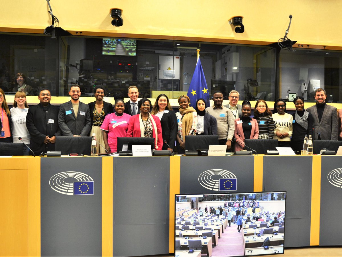 PlanEU's tweet photo. In October, young advocate Inès came to Brussels to advocate for young women's political participation globally.✊

Now, she takes a look back on being part of @EUGirlsWeek, meeting 🇪🇺EU leaders and connecting with youth organisations. 

#EqualPowerNow

https://t.co/BMgirMP3GR https://t.co/xJ2D4D46KL