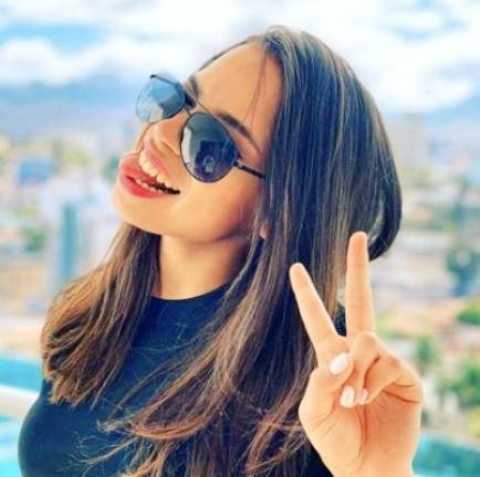 HAPPY BIRTHDAY 🥳💙DIOS TE CONCEDA LOS AÑOS DE MATUSALÉN <a href="/Angiefloreshn/">Angie Flores 💙🎶💜</a>
SWEET 22 ANGIE