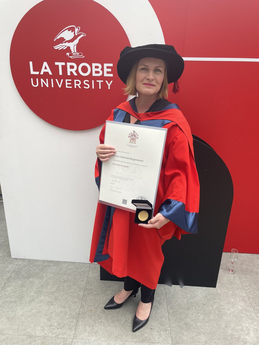 gilesywagon's tweet photo. Lovely to attend my PhD graduation today, surrounded by colleagues, family and friends. I was also extremely proud to receive the Nancy Millis Medal for an outstanding doctoral thesis #LaTrobeAlumni @LTUJudithLumley https://t.co/nJ7sSClPWj