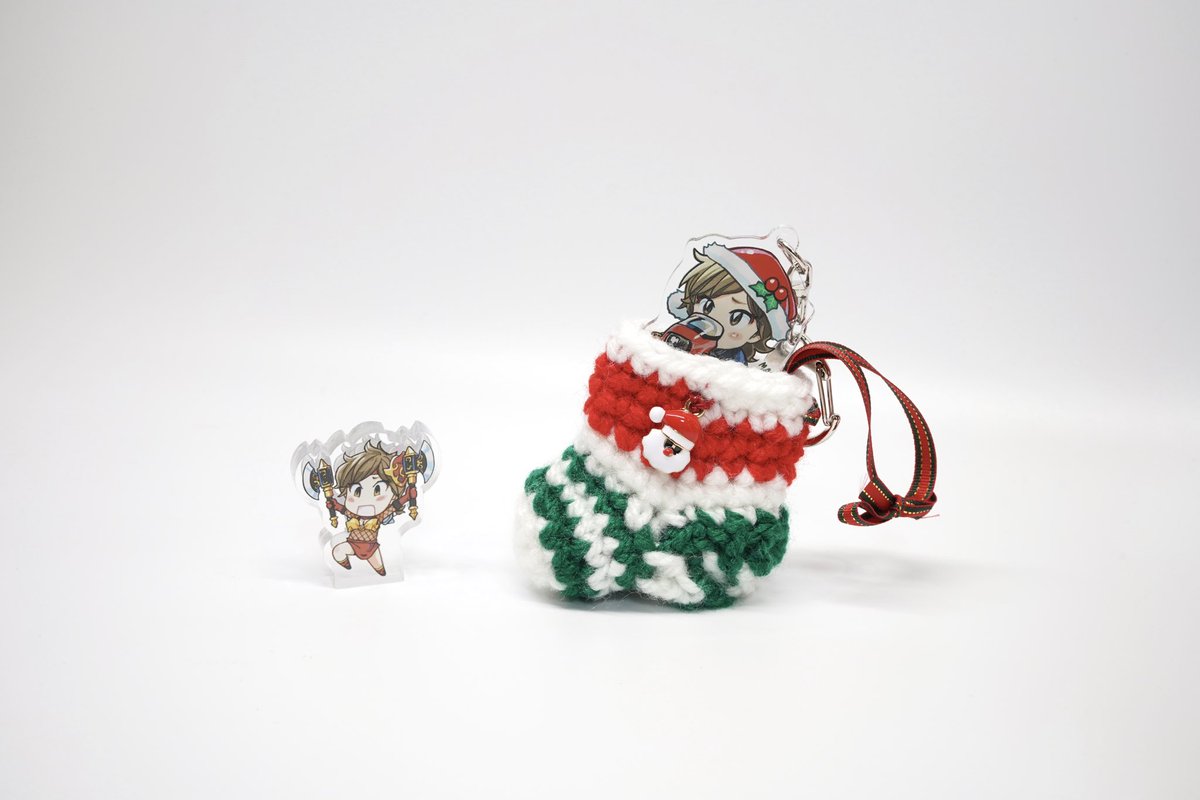 連日お騒がせしましたが真琴ちゃんルマンXmas靴下アンカーです。おかんが残す用にお気に入りを編むとそれを採用するというシステム。この靴下と先ほどのロング靴下はだいぶお気に入りだった様ですありがとうおかんッ。 