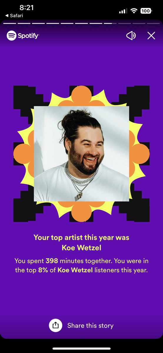 mackygreene's tweet photo. It’s fitting that @KoeWetzel was my artist of the year for Spotify. Thank you Koe, for being one of the things that saved me from life’s punches 🖤🥊 I also got to meet him last month 🤘🏼🤘🏼 https://t.co/7SiSZTEga7