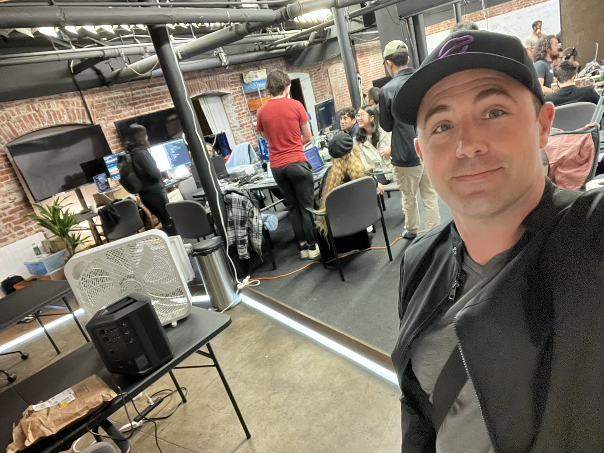 Dan Lynch ⚛️ on Twitter "At an Hackathon in SF working on something