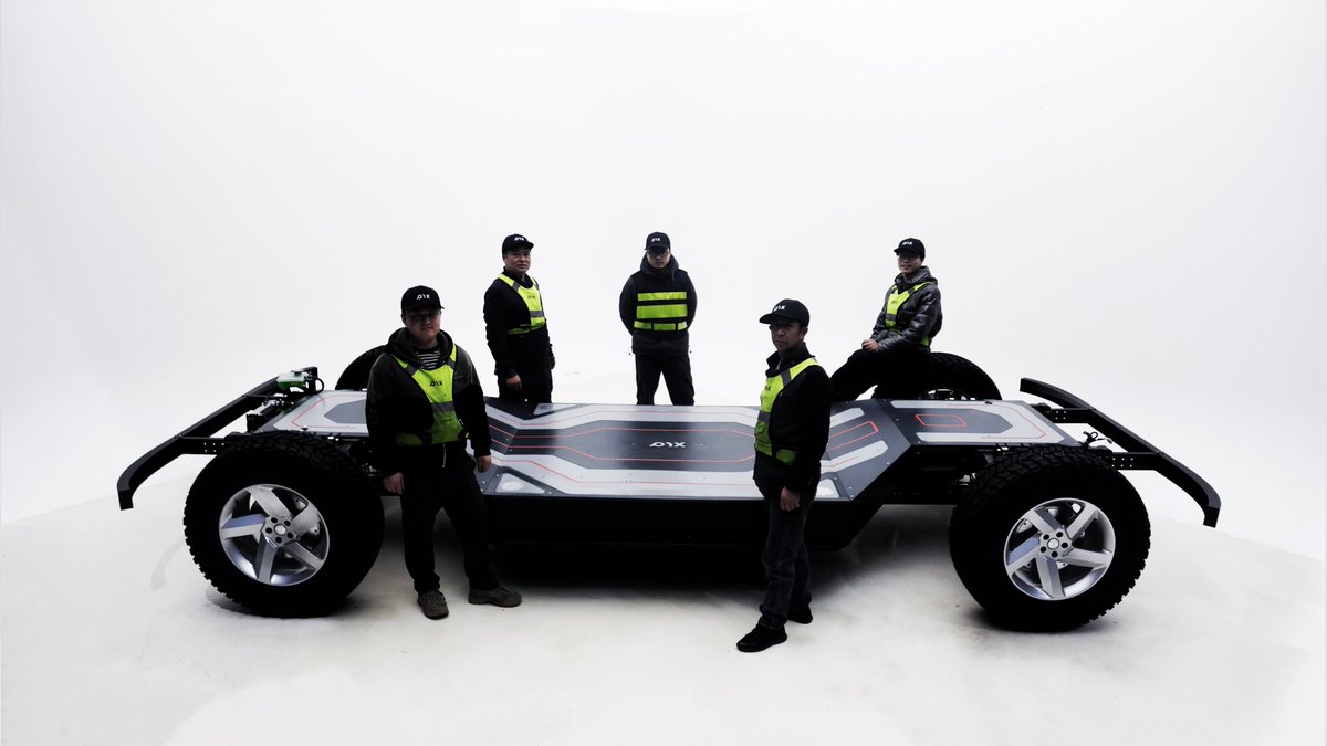 thepixmoving's tweet photo. Meet "Dirac", the new #PIXMoving ultra skateboard chassis(preview version) for the future #pixmovingspace.
#3rdgenerationcar #selfDrivingCar #AUTOMATION
#Automated https://t.co/mBohXTd5Tr