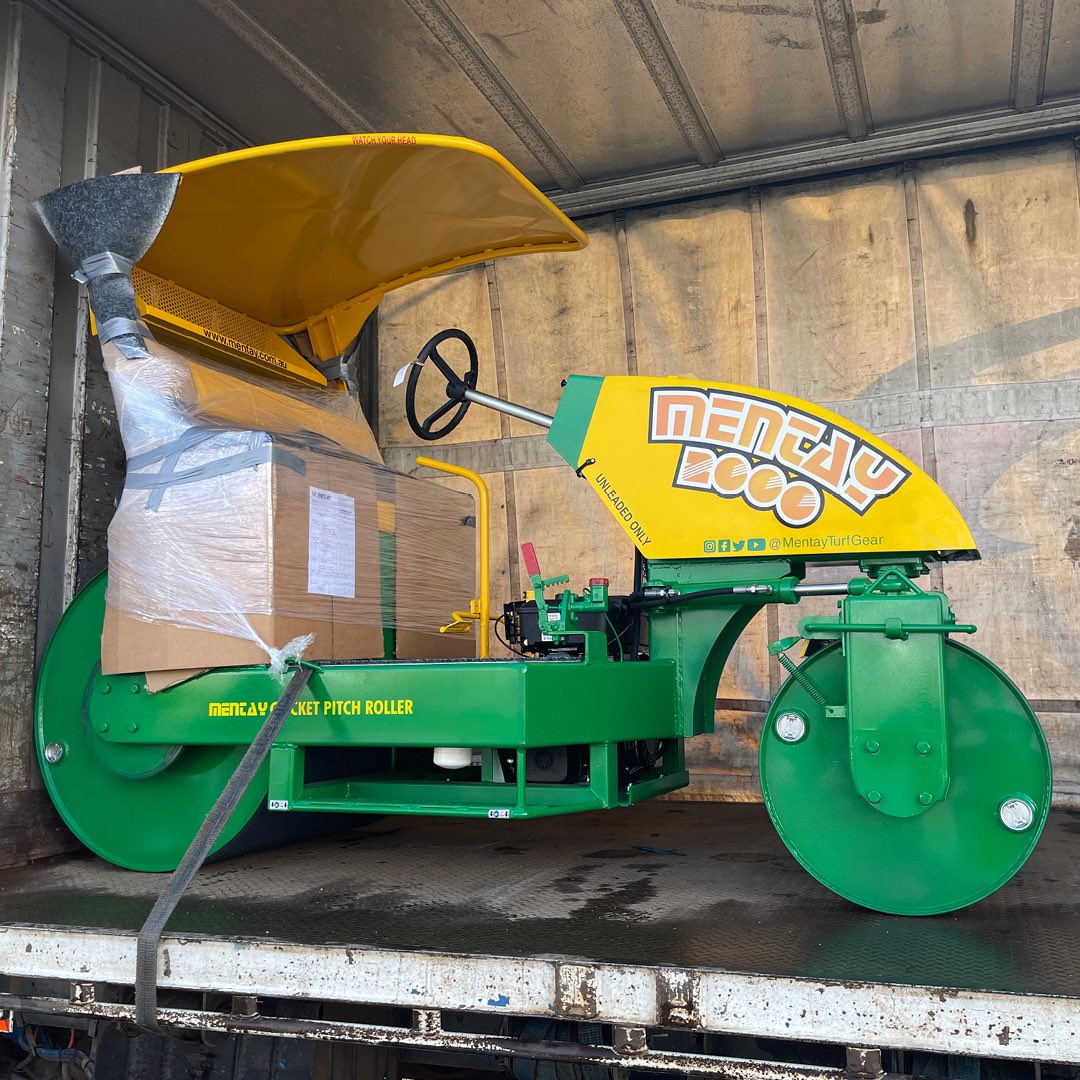 Upgrading their gear this week is Ipswich Grammar School. Trading in a previous roller, purchased in 1996, for a brand new Mentay 2000.

#cricket #mentayturfgear #ipswich