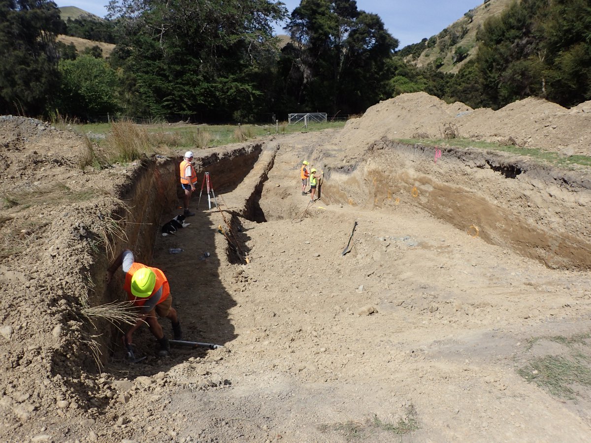 Gneiss_kitty's tweet photo. We describe the structural characterisation of the Hundalee, the neotectonics based on our fault trenching, and tectonic geomorphology of the area, then use all this to evaluate the relationship between the Hundalee and other surface-rupture faults from the Kaikōura earthquake. https://t.co/O71me6p8t8
