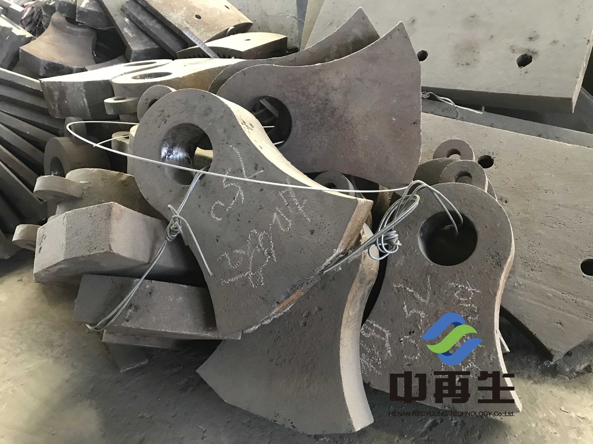 del2022la's tweet photo. - Hammers of our metal crusher.
- We manufacture scraps shredders and provide most suitable crafts for recycling your waste.
- If interested, pls contact us: 0086 17853674063
  
#recycling  #technology  #manufacturer  #factory  #shredder #metalcruhser #scraps #Hammers  #reuse https://t.co/nKQ120PmXL