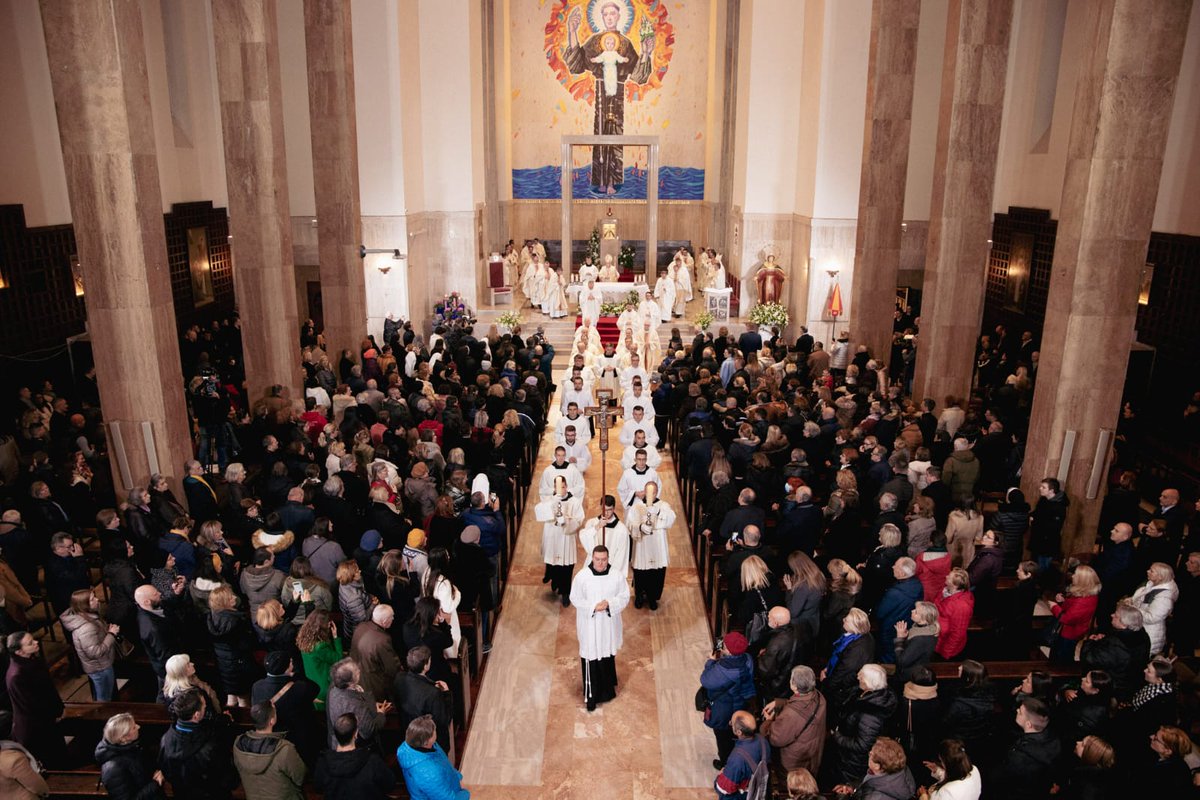 p_zvonimir's tweet photo. #Croazia: Una nuova Basilica dedicata a Sant'Antonio a Zagabria. Grazie all'Dicastero per il Culto Divino che nel nome di @Pontifex_it ha riconoscuto il lavoro pastorale, culturale, ecumenico e caritativo
dei francescani #OFMConv ↘️
https://t.co/QnENEtSkXr https://t.co/P2JfAyHVtu