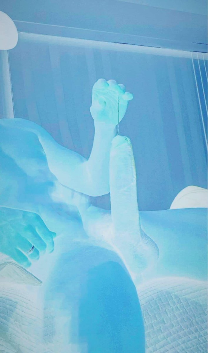 boy big money tweet media