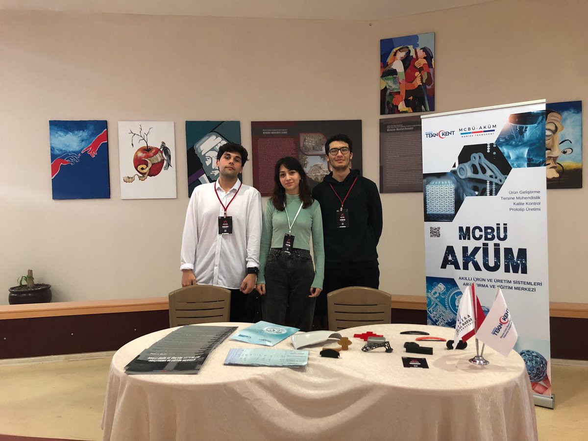 TeknokentManisa's tweet photo. Üniversitemizin IEEE topluluğunun aralık ayında 5.’sini gerçekleştirdiği ““Aramızdaki Teknoloji (ARTEK)’’ etkinliğinde konuşmacı olarak Genel Müdür Yardımcımız Prof. Dr. Osman ÇULHA katılmıştır. https://t.co/SbgbsHmMP8