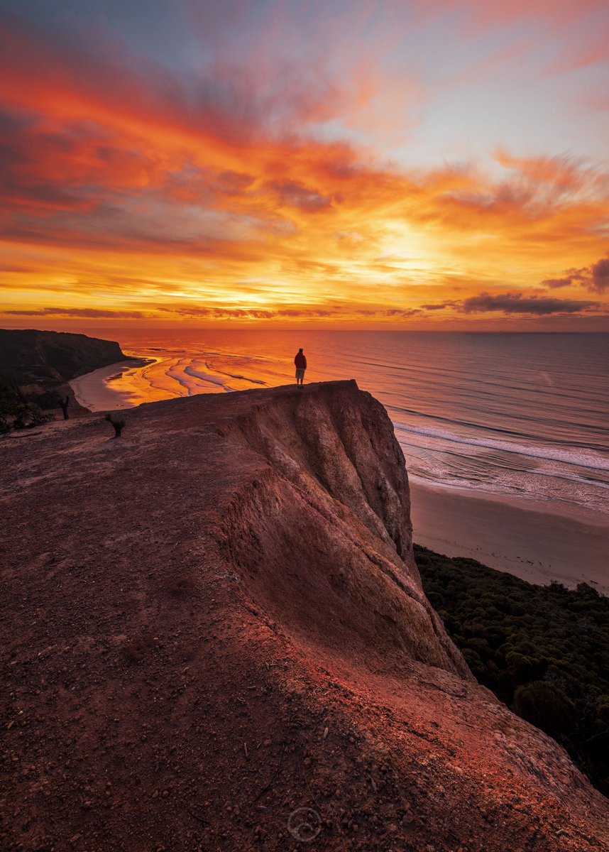 Hoping you all have a great weekend wherever you are.
Me, I’m here on the Surfcoast Vic Australia and I’m looking forward to warm summer days and feeling the sun on my face.
The start to summer hasn’t been the best but this weekend that will all be forgotten 😍
