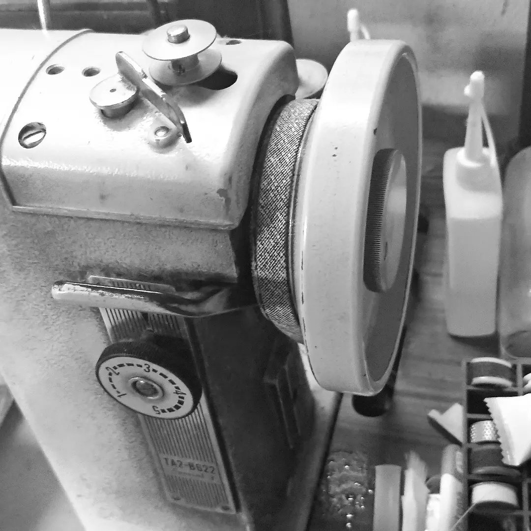 mishinyakonishi's tweet photo. 【TA2-B622】
#brother の職業用ミシン
#brothersewingmachine #mishin #sewing #sewingmachine #machine #monochrome #ブラザー #ブラザーミシン #ミシン #ミシン屋 #モノクロ #モノクロ写真 https://t.co/vkpdocodoh