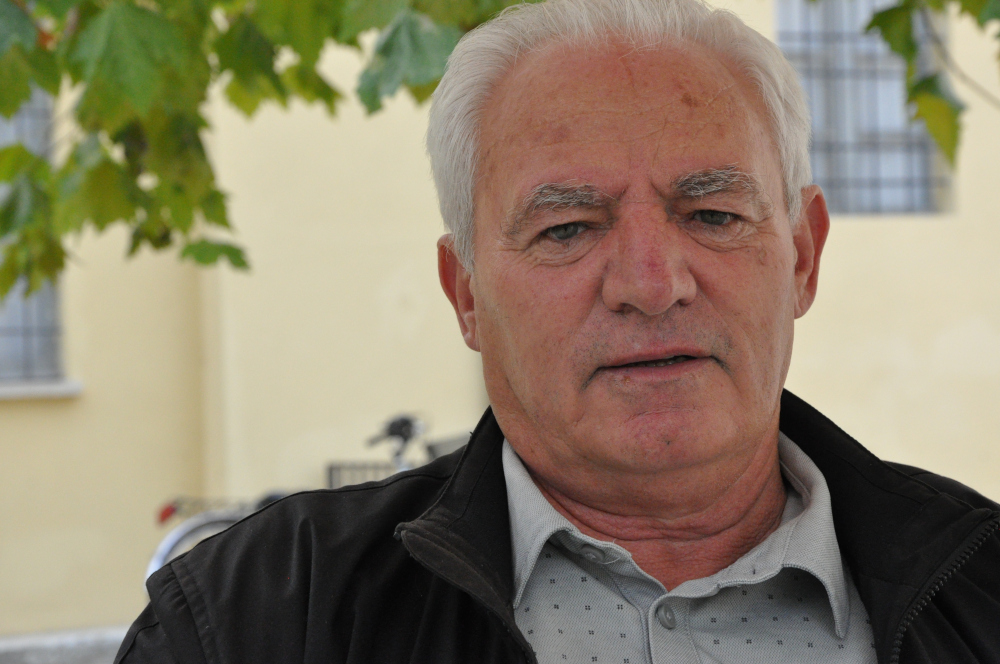BalcaniCaucaso's tweet photo. È grazie ad alcuni progetti di cooperazione che Sabah Djaloshi, negli anni ‘90, ha iniziato ad occuparsi di #svilupporurale. E da allora non ha mai smesso https://t.co/DD6U4Darr9 #Albania @AICSTirana @aics_it https://t.co/AyfXexDvZ8