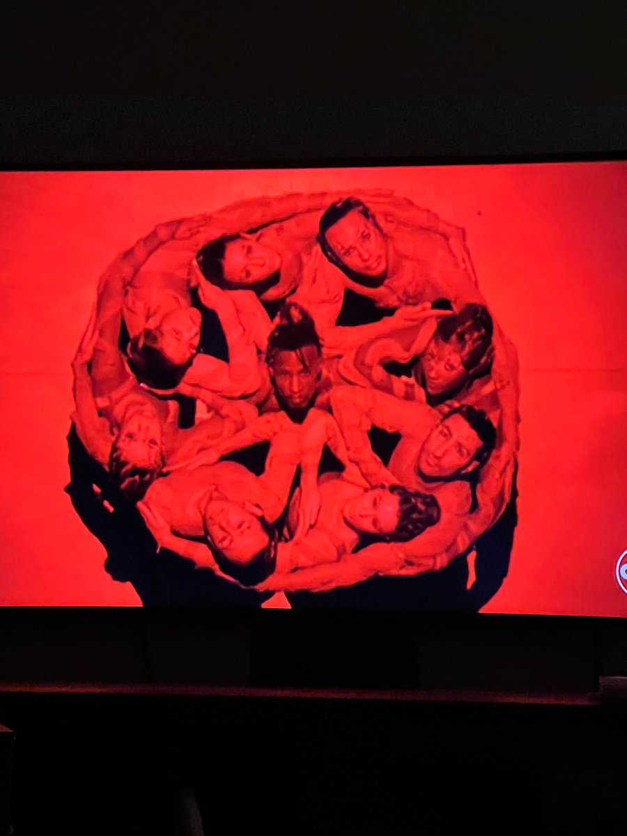 Jenn_Stones's tweet photo. Lol no I’m sorry Disney what in the nightmare fuel is this?
#BeautyAndTheBeast #BeautyAndTheBeast30th https://t.co/dEYYs5BDoj