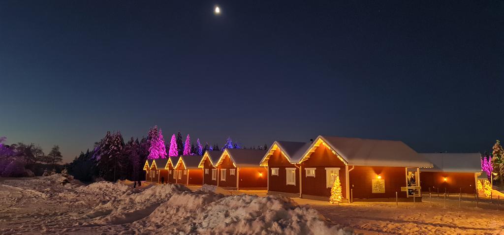 ajsearson's tweet photo. @nevsayagoal @StringerSport AD is gonna be empty haha! Currently in Lapland, heading back to Leicestershire today! https://t.co/R4aIRuHDOx