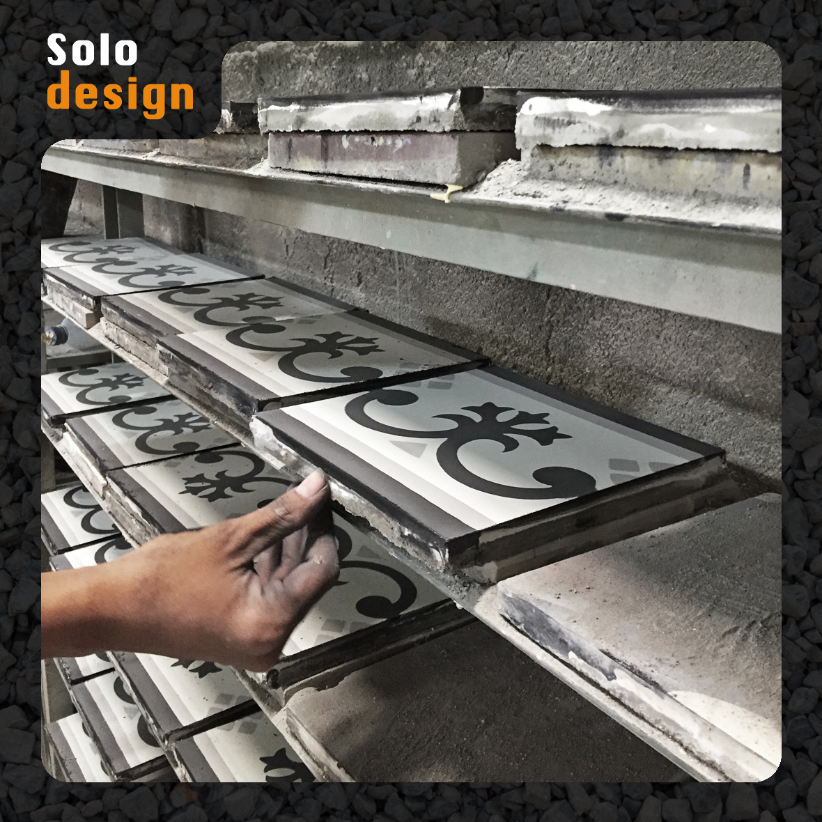 solodesign_'s tweet photo. Monochrome always fits well as timeless design
.
.
.
#handmade #tegelsolo #solodesign #encaustictiles #dulux #pantone #ihavethisthingwithfloors #architecture #ubinmotif #ubinjogja #tegelsemen #teraso #jualtegelteraso #interior #tegeljogja #jualtegelpolos #ubinsemen #dekorasirumah https://t.co/Kb4hmThcJD