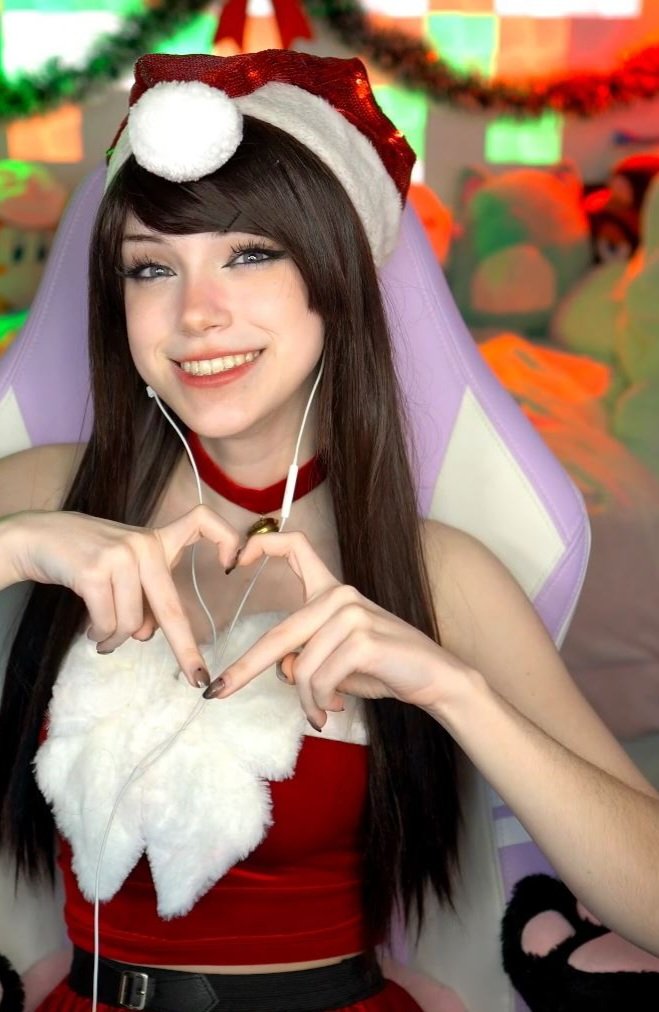 mares_luke's tweet photo. @BunnyGirlBree christmas lockscreens https://t.co/H3GrojW4Zd