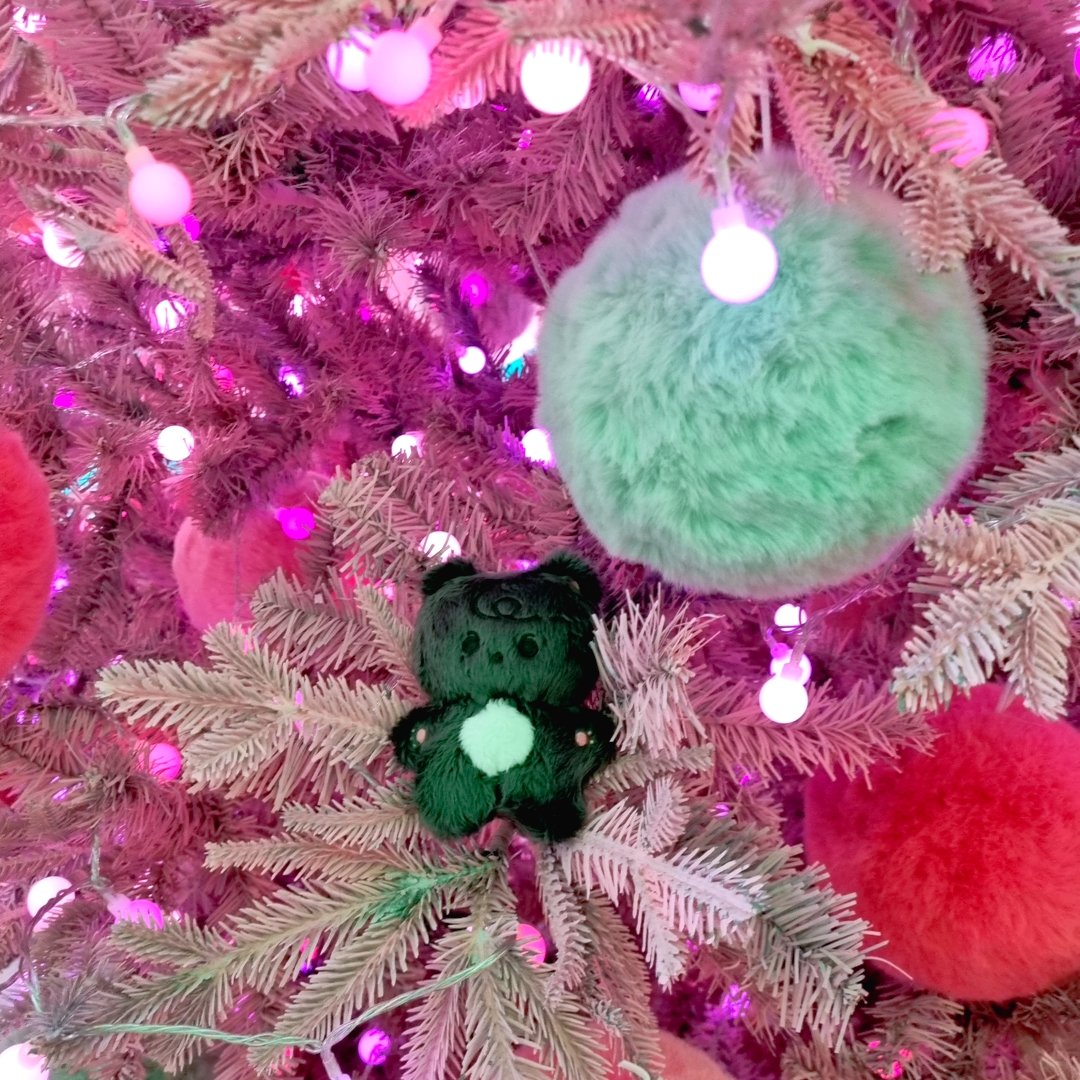 banana allergy weonsungi on Twitter "RT mimi_serim 오늘 더현대는 깜꼬미와 함께